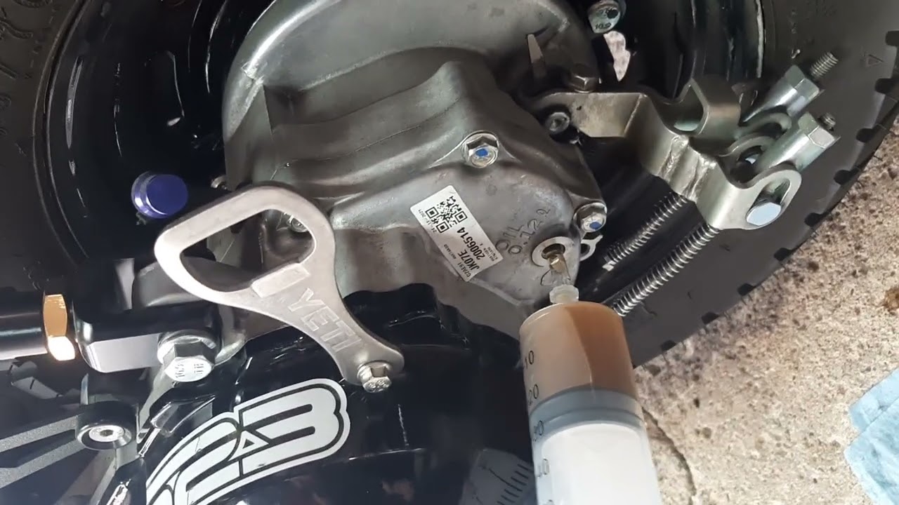 how to change final drive oil honda navi EASIEST way possible.