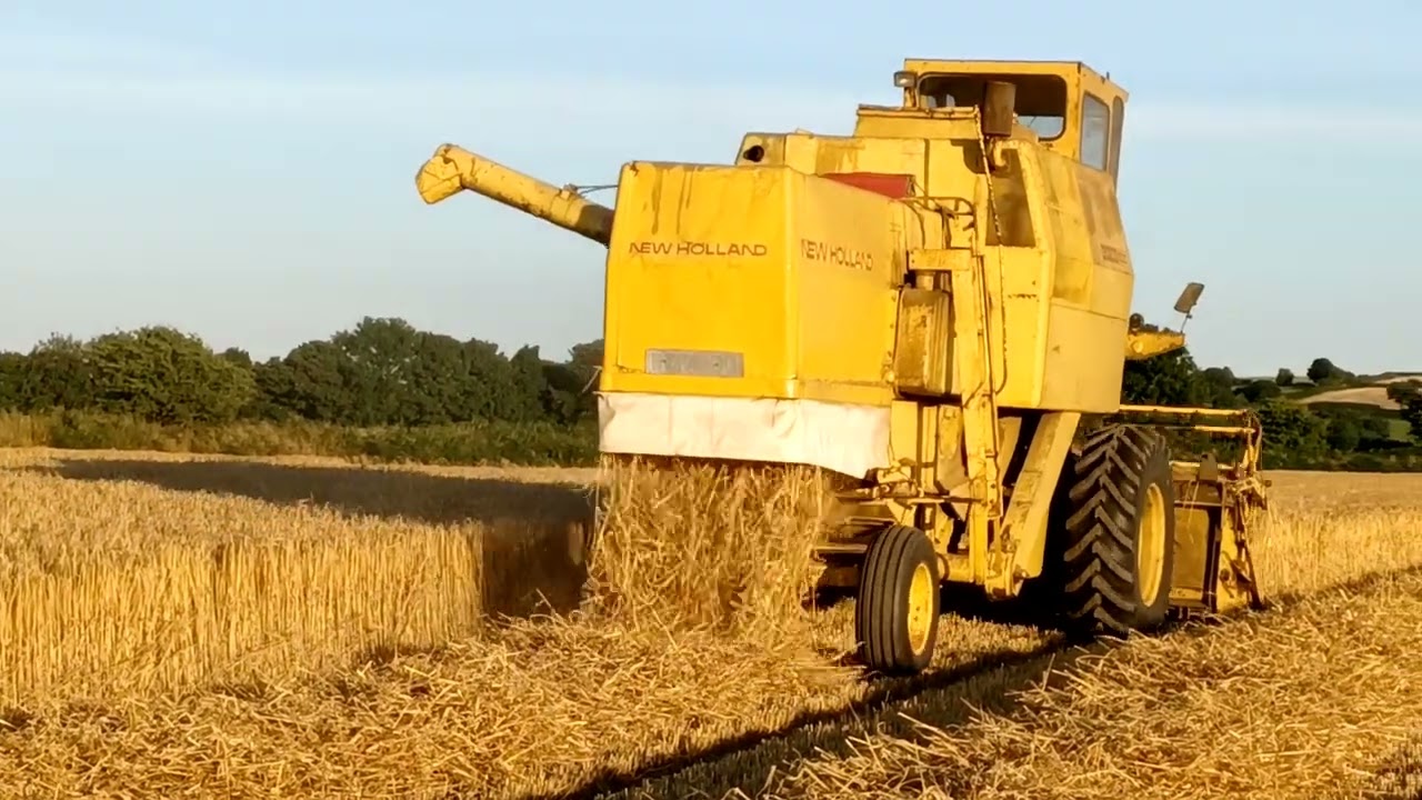 New Holland 1530 combine part two. 2022.
