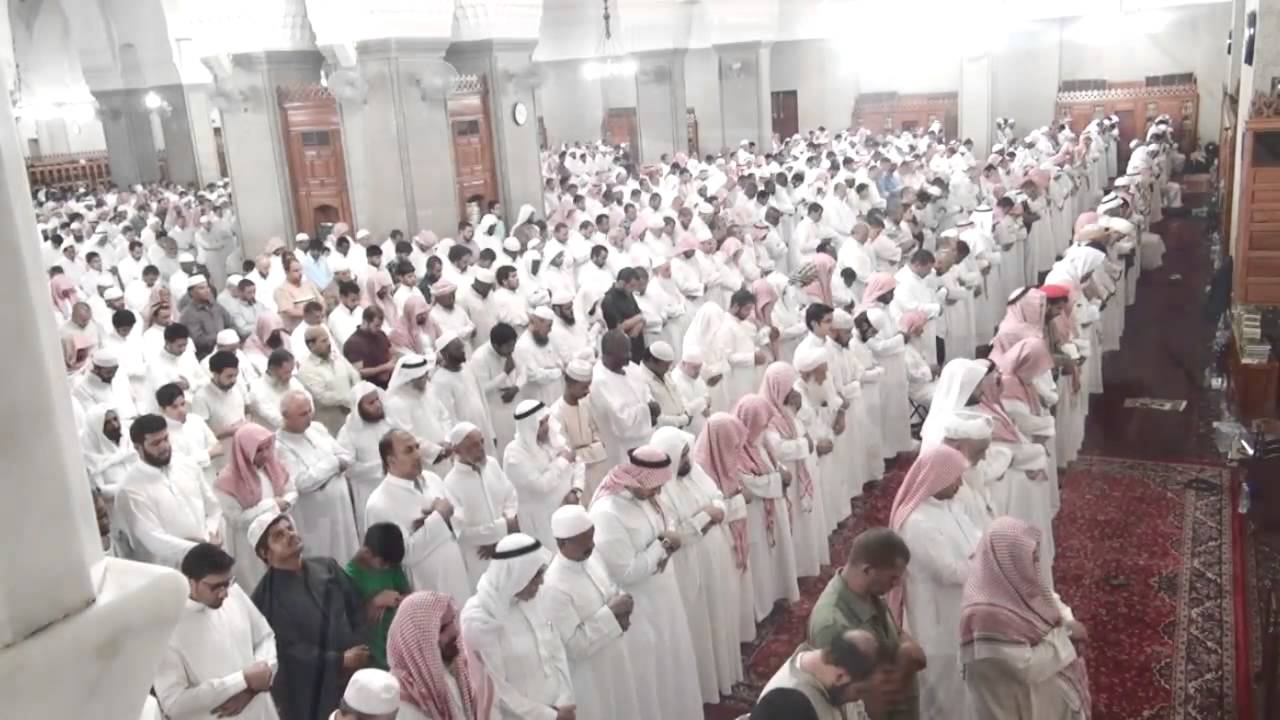 تلاوة للشيخ د / أحمد بن علي الحذيفي  من سورتي هود و يوسف من صلاة التراويح 11-9-1436