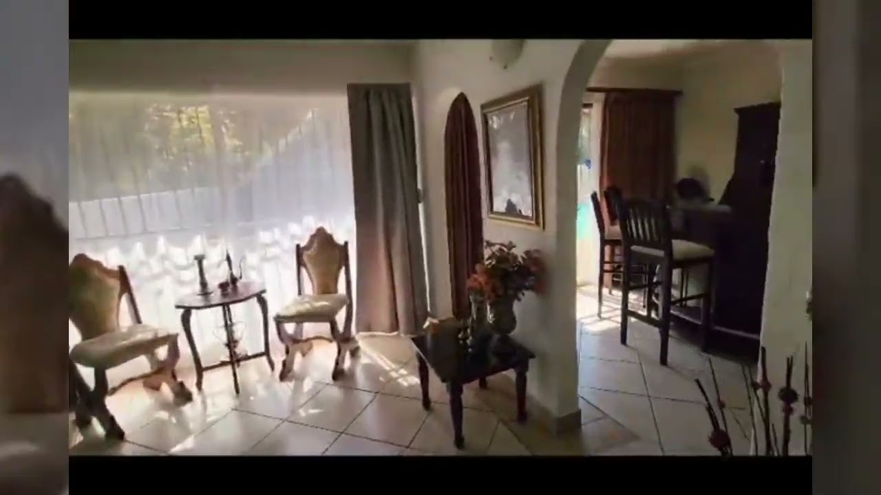 3 Bedroom 3 Bathroom 2 Garages with Pool Braai Area and Lapa For Sale