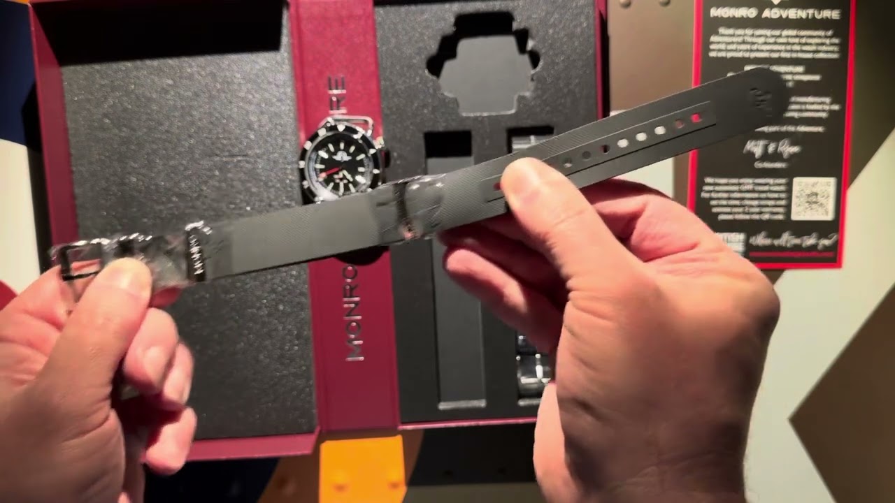 Monro Adventure MA-1 Urban Black automatic watch unboxing