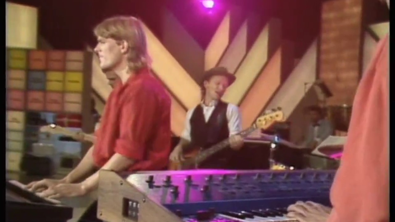 Gnags - Sensommer på strøget. (video-liveshow) 1986