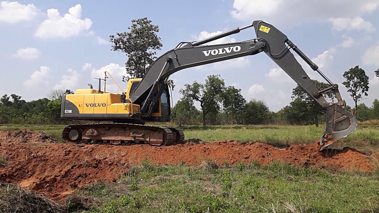 รีวิว excavator volvo EC210B ปั้นถนนรอบหมู่บ้าน วันล่ะหมื่น คุยเรื่องราคารถขุด และปั้ม EP.1181