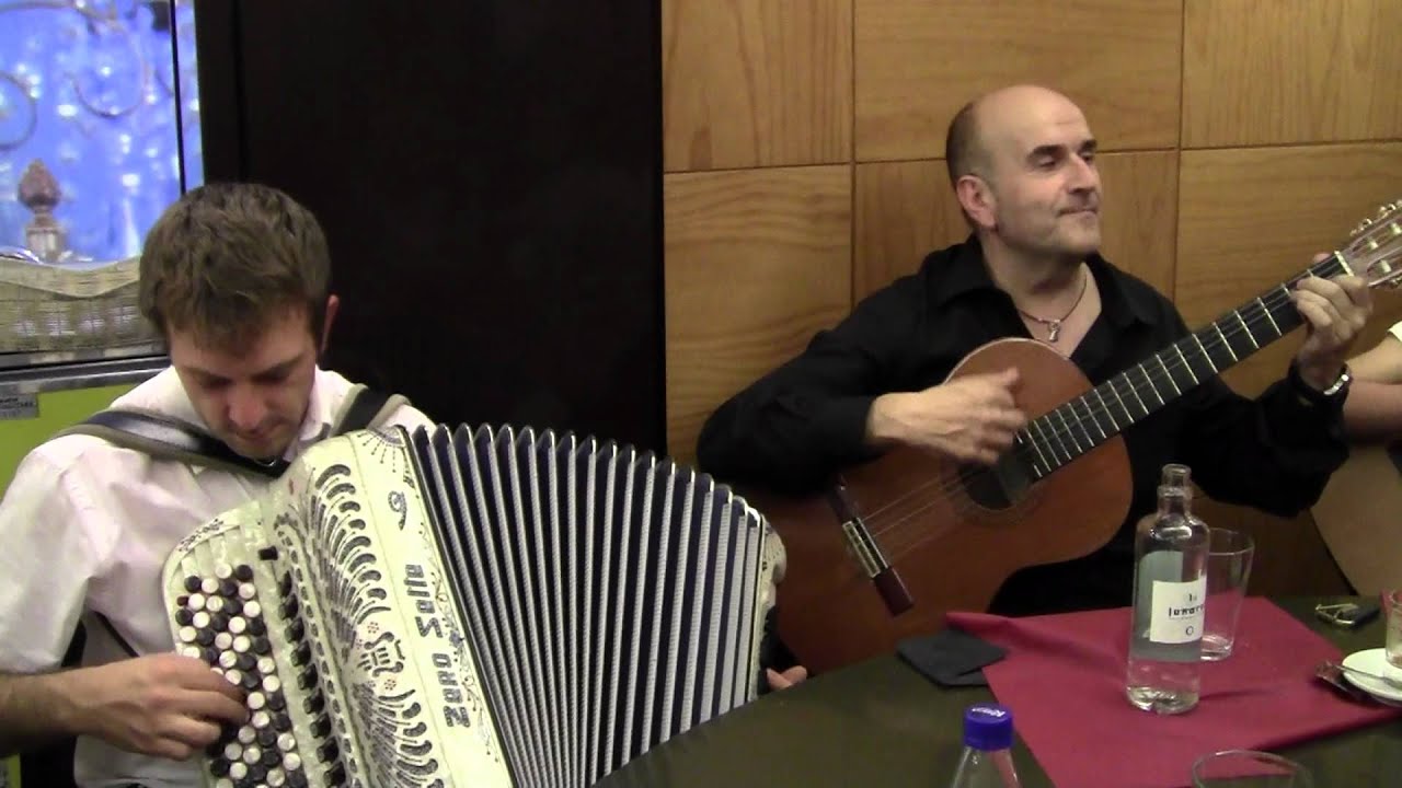 CON GOLPES DE PECHO.JOSE LUIS URBEN