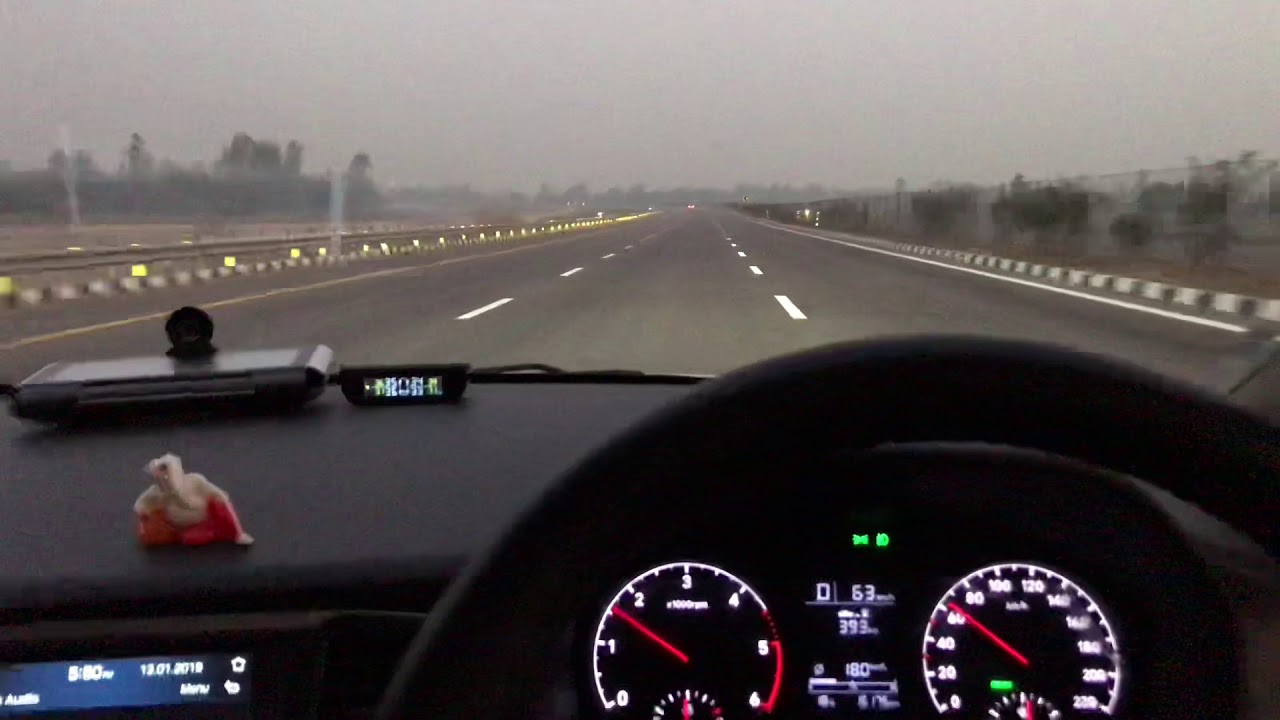 Hyundai Verna 2018 | Agra Lucknow Expressway | 6