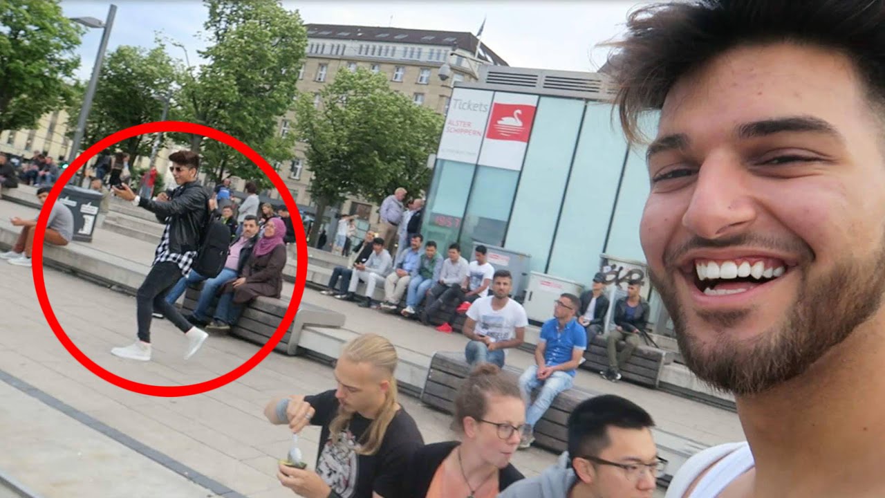 NUMERO UNO VON APORED AUF STRAßE PERFORMT! | SKK