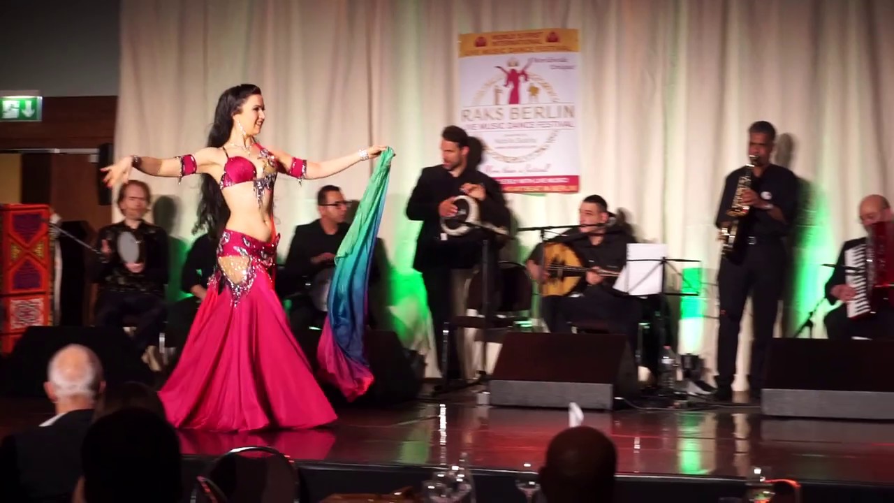 Queenie belly dance improvisation to Set el Hosen by Guy Schalom and Baladi Blues