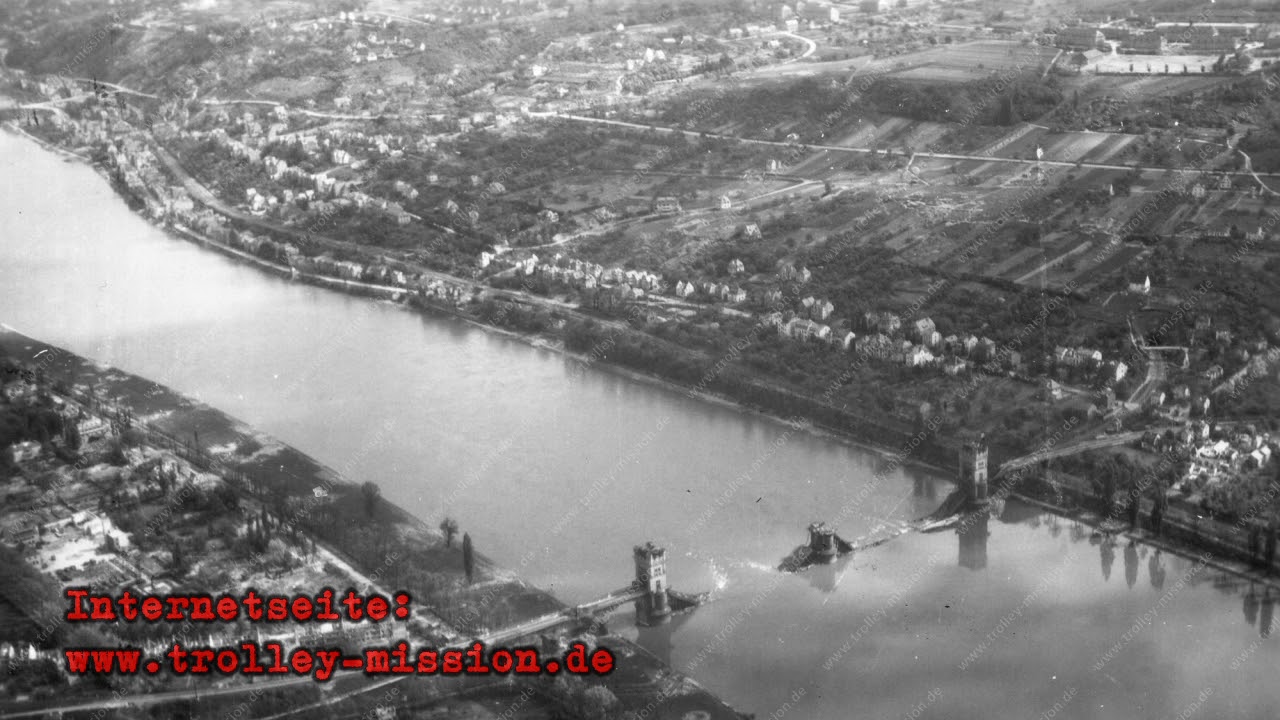 Koblenz 1945 nach dem Weltkrieg: Luftaufnahmen und Luftbilder sowie historische Bilder