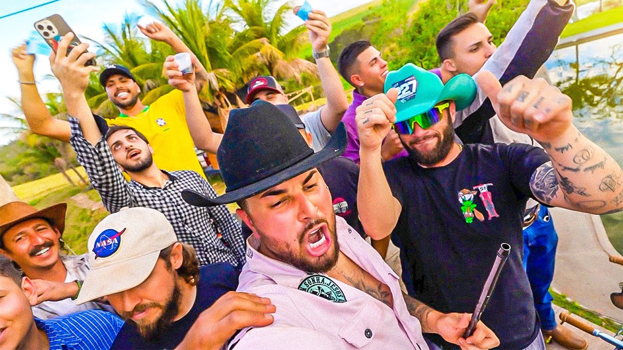 FIZ UMA FESTA NO BARRACO DE MADEIRA E CHAMEI TODO MUNDO MENOS O Renato eo Boto 🤣🤣