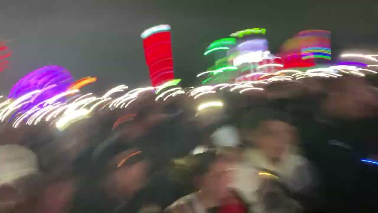 Clarity ~ @zedd @iamfoxes @Insomniac #EDCMEXICO ❤️‍🔥🥳😎