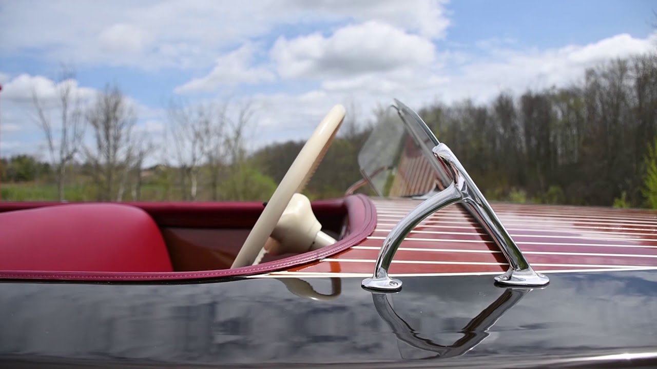 17ft 1948 Chris Craft Deluxe Runabout