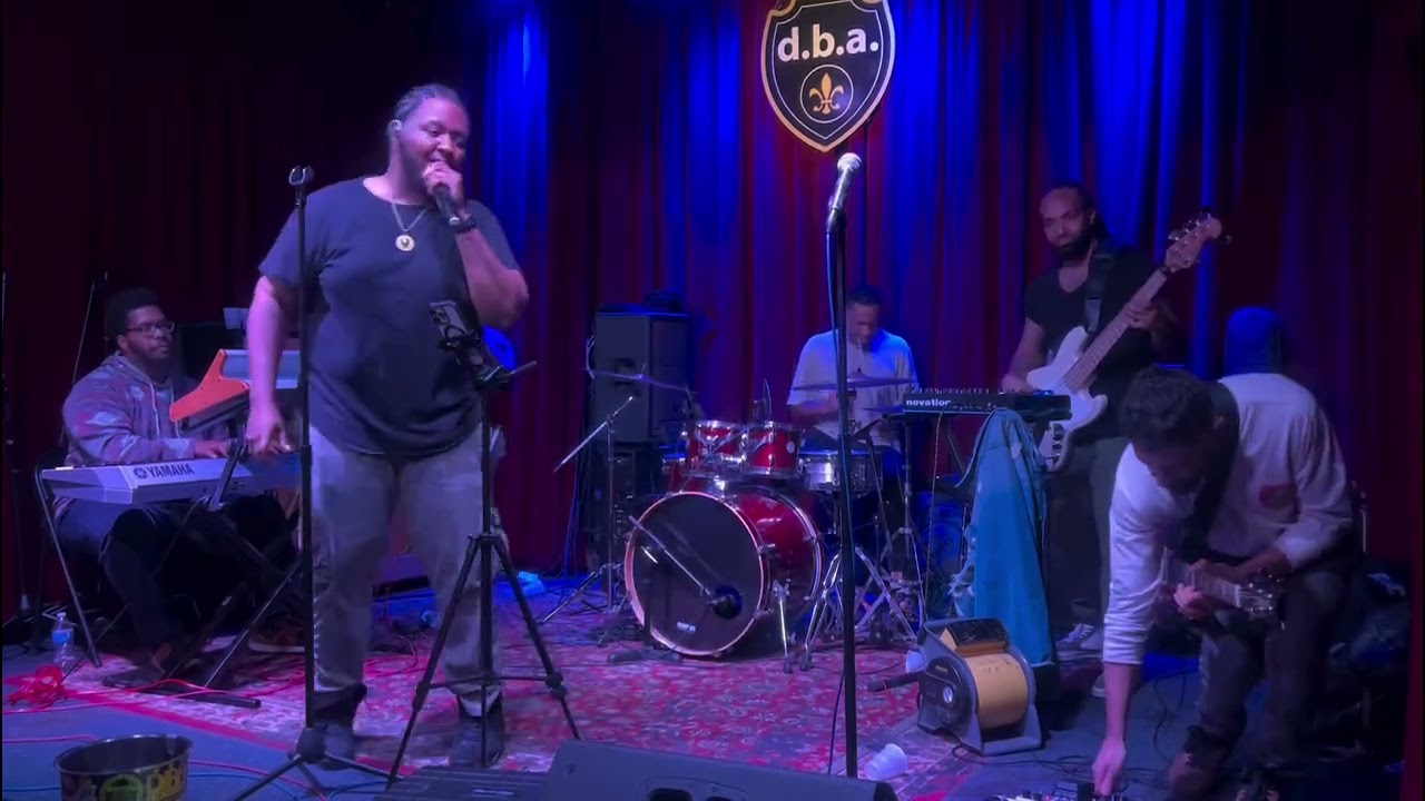 Every Little Step x Smack City ft. Max Bronstein 🎸  #livemusic #rnb #bobbybrown #SmackCity