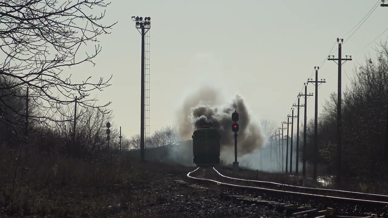 2ТЭ10М-2747Б/2821Б [УЗ-CFM] Грузовой поезд | Freight train
