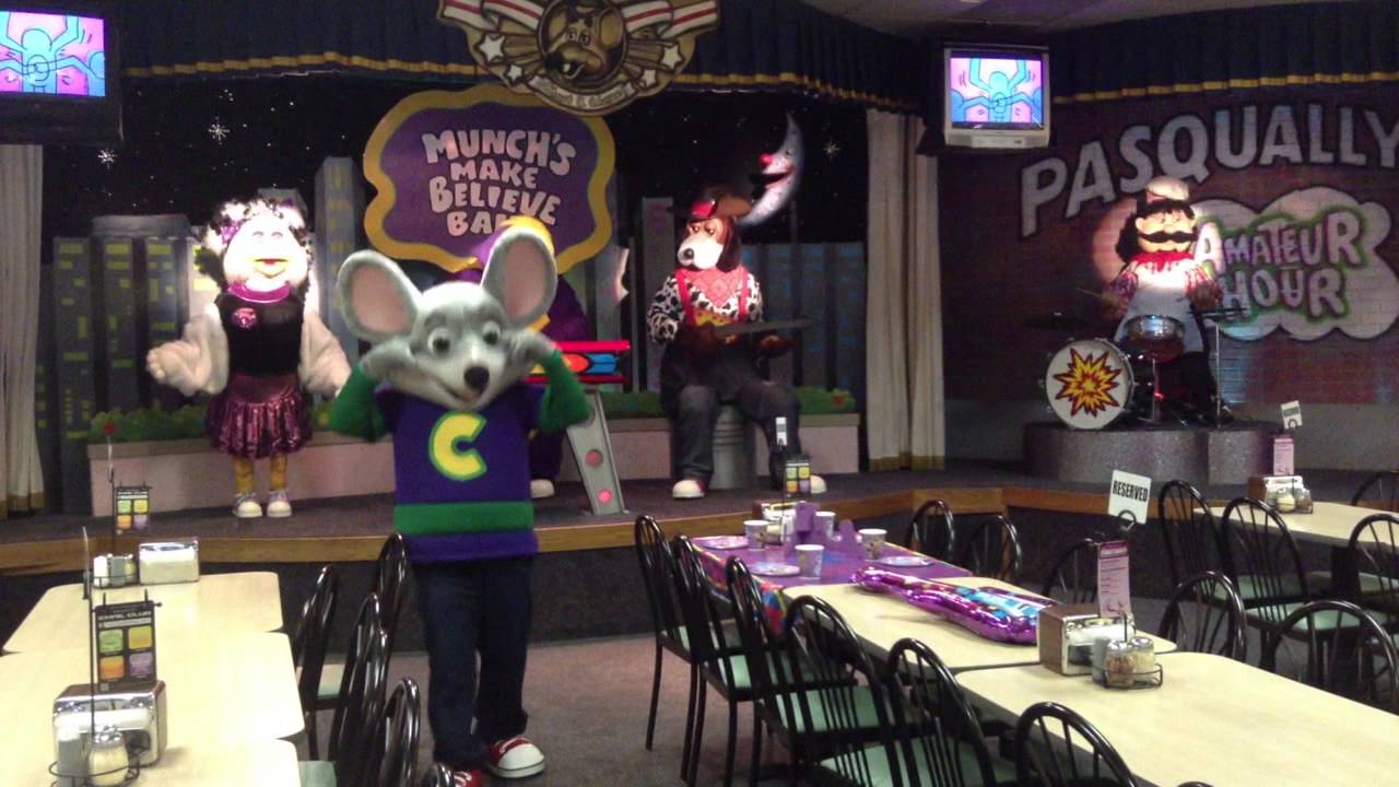 Chuck E. Cheese's Head Shoulders Knees and Toes Show - Wichita Falls, TX