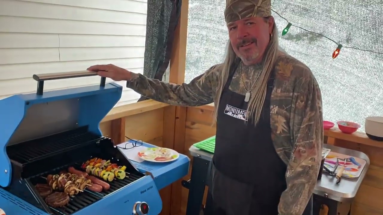 Monument Grill NEW Mesa review with burgers, sausage and veggies