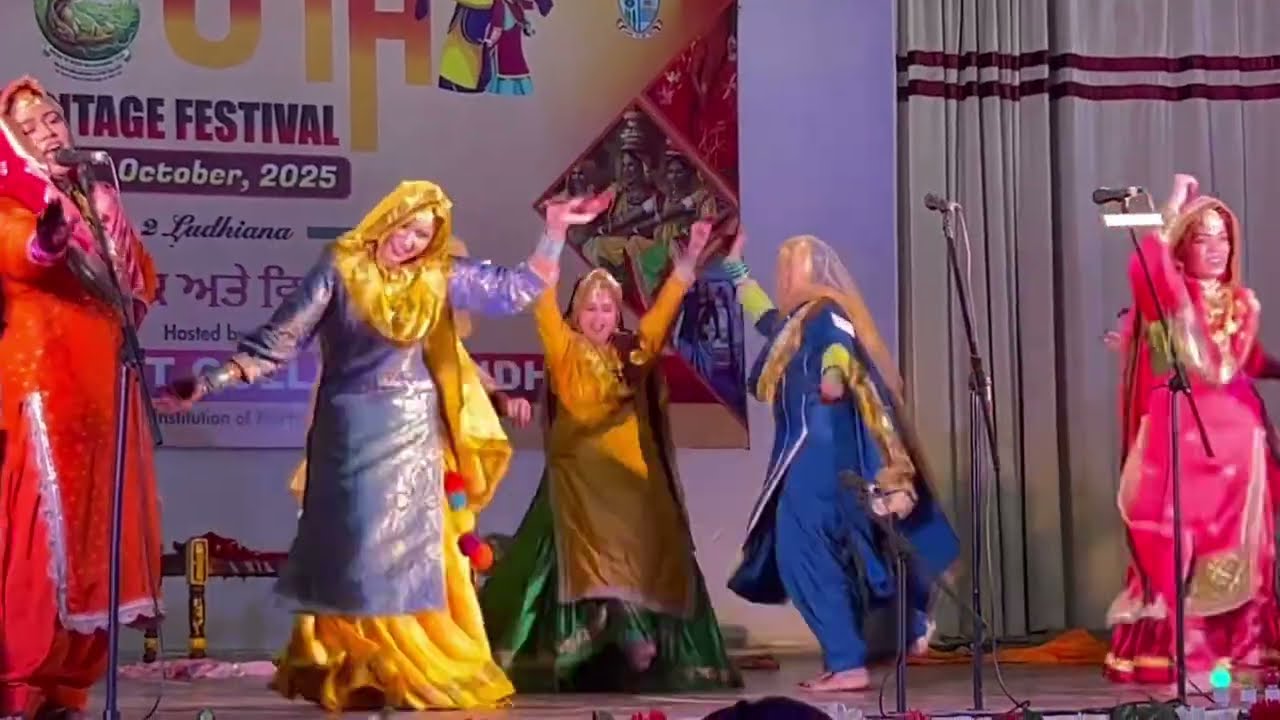 GCG college Ludhiana Giddha performance#giddha#youthfestival2025#punjabuniversity#flokdance#gidha