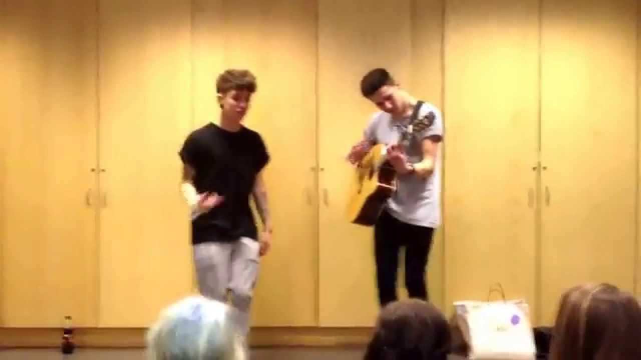 Jake Sims + Joe Roberts - Bassline Junkie