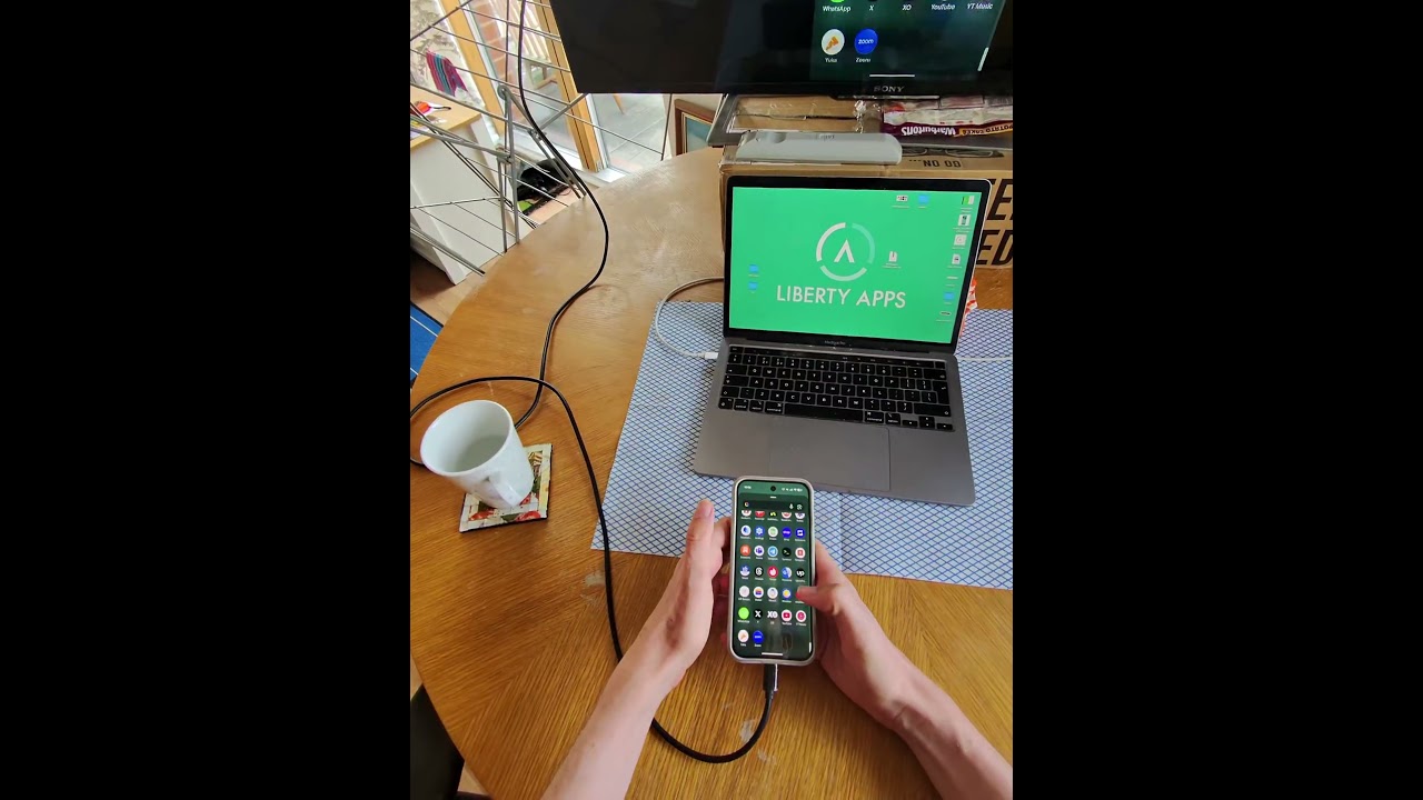 Android 16 desktop mode.