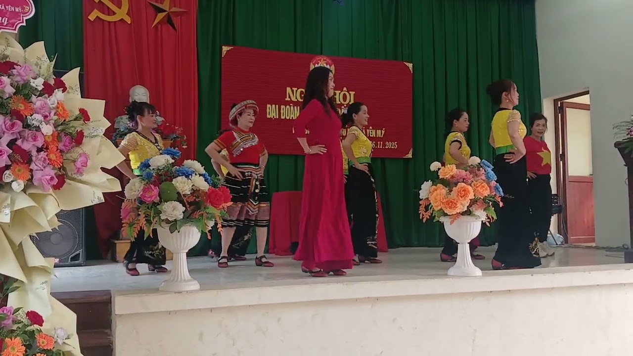 Ngày hội đoàn kết thôn tổ hỏa 