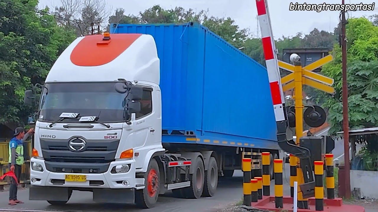 TRUK KONTAINER & RELAWAN JPL‼️WINGBOX TRUK PERTAMINA,TRUK GANDENG,DUMP TRUK TRUK TANGKI & TRUK MOLEN
