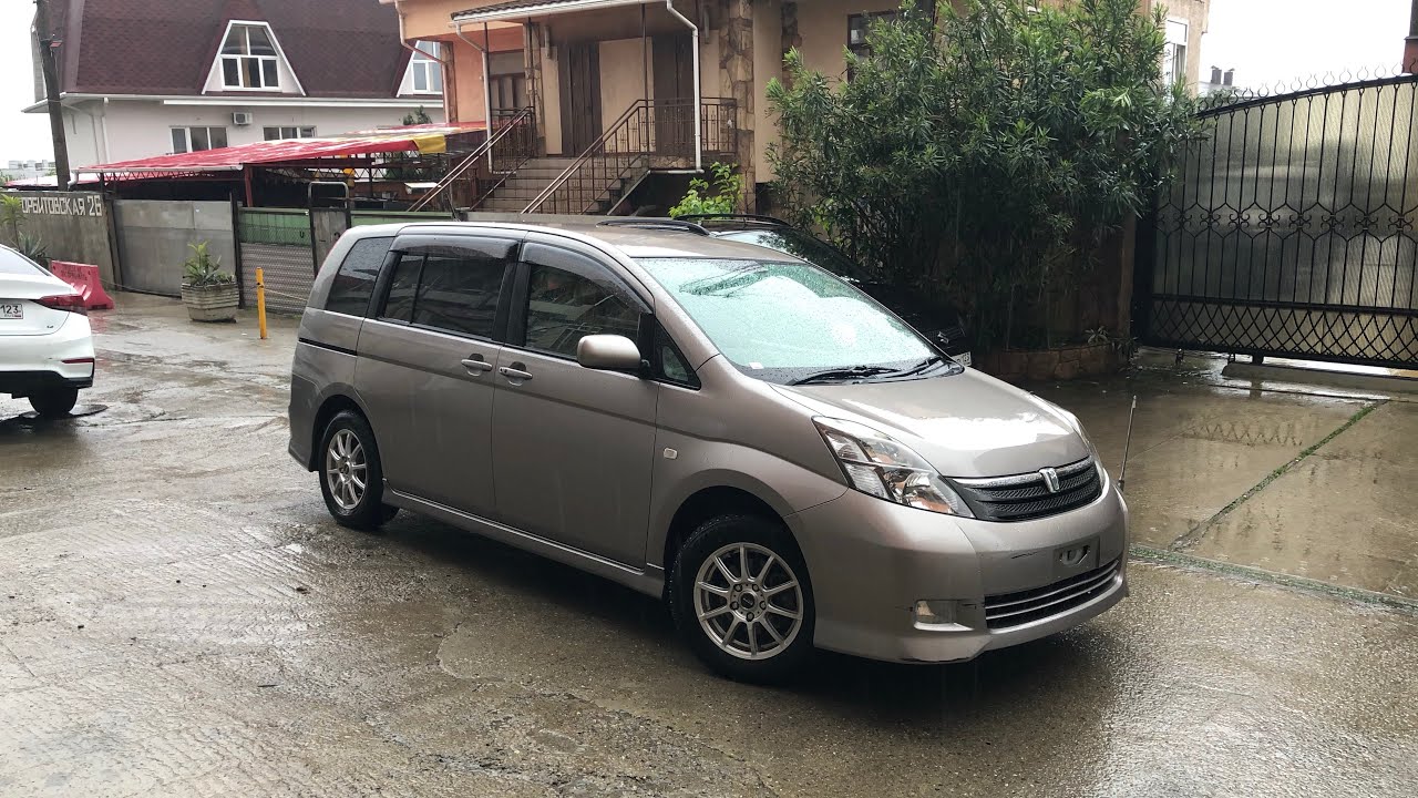 Toyota ISIS 2006 в наличии в Сухуме D4 D-4 2.0 AT