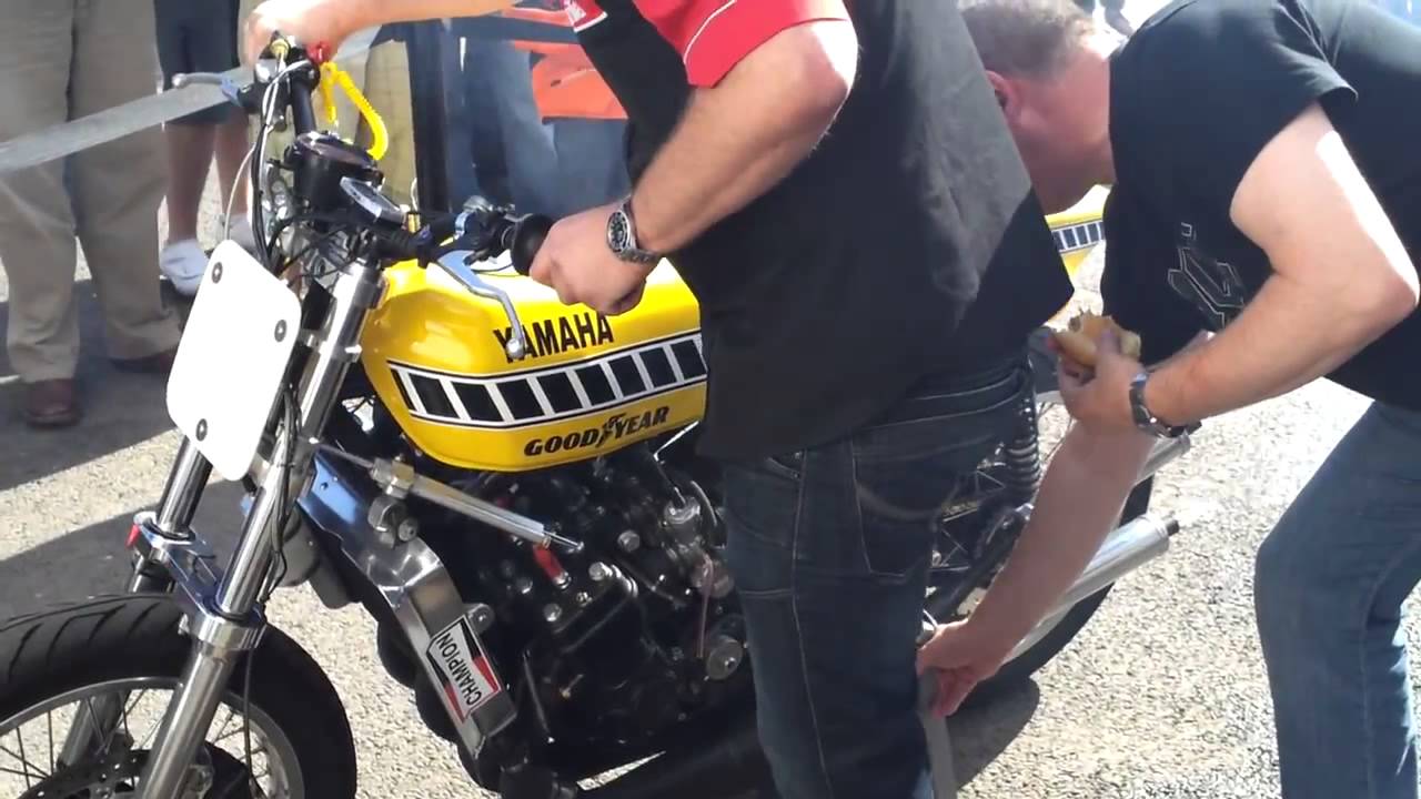 Yamaha TZ 750 Flat Tracker