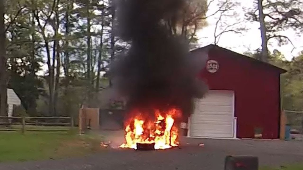 Jeep Wrangler fire