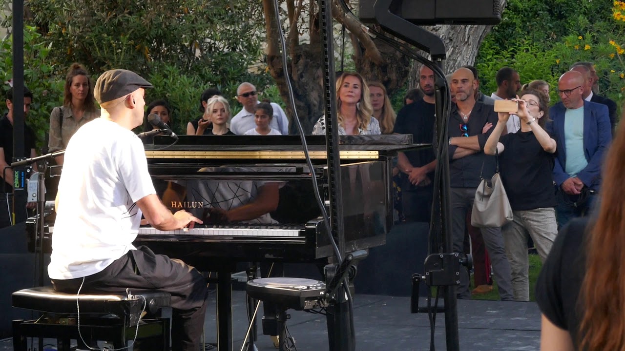 Idan Raichel -  Le'hisha'er (Live @ Reception at the German Ambassador&rsquo;s Residence)