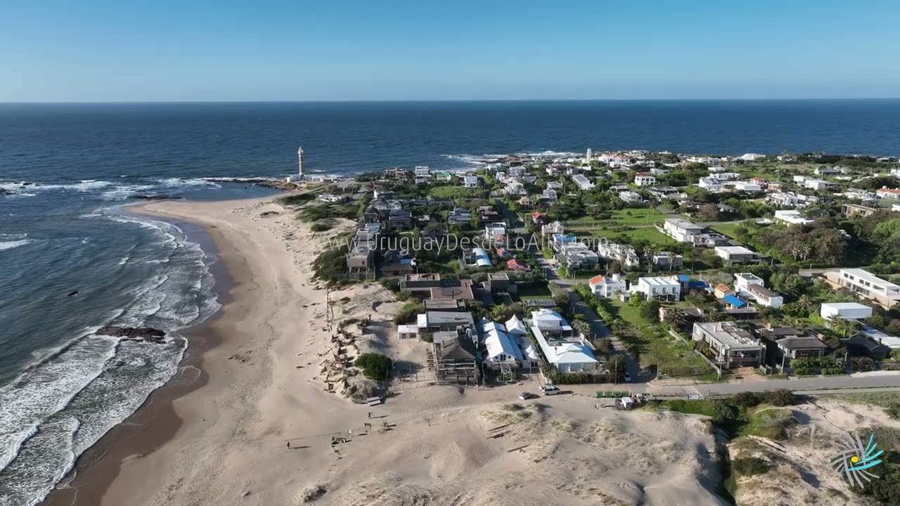 Video aéreo en el balneario José Ignacio, departamento de Maldonado M3 18066