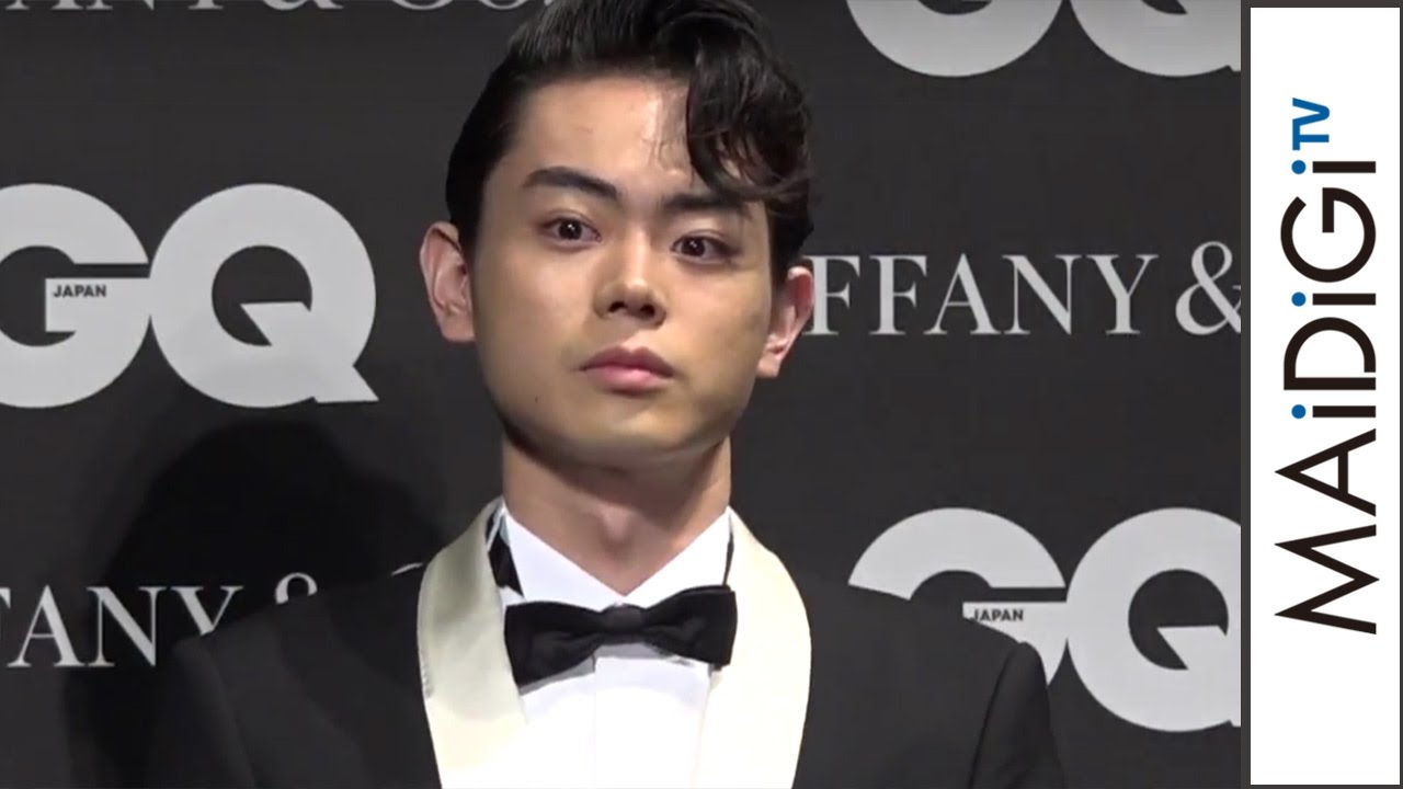 菅田将暉、“最も輝いた男性”に　仮面ライダーで共演・吉川晃司と同時受賞「父の前のよう」　「GQ　メン・オブ・ザ・イヤー2016」授賞式