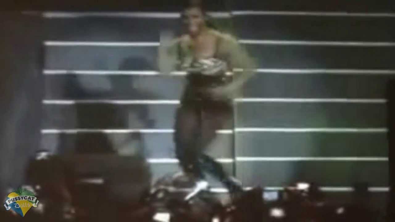 Pussycat Dolls - Buttons (Melody Thornton Live)