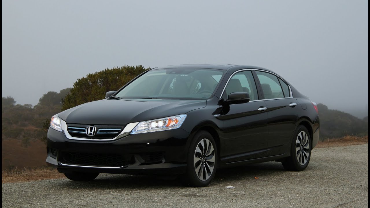 2014 Honda Accord Hybrid Review and Road Test