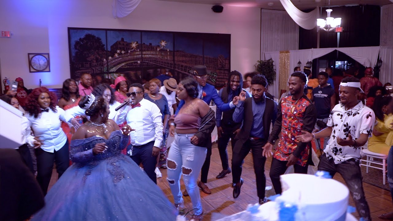 Koffi Olomide [LE LIVE - DANSE 