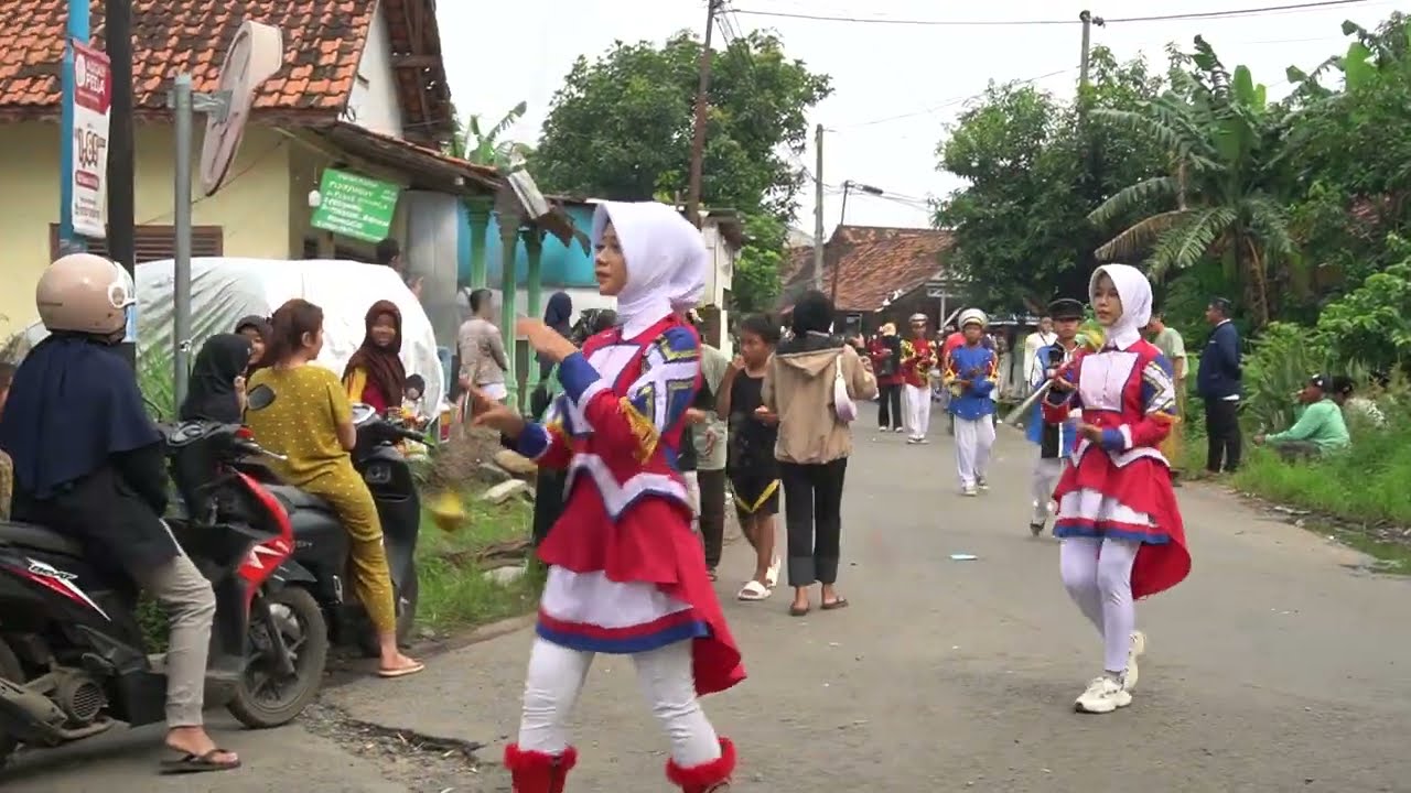 Drumband SMP Islam Yarohis di Lebo Warungasem