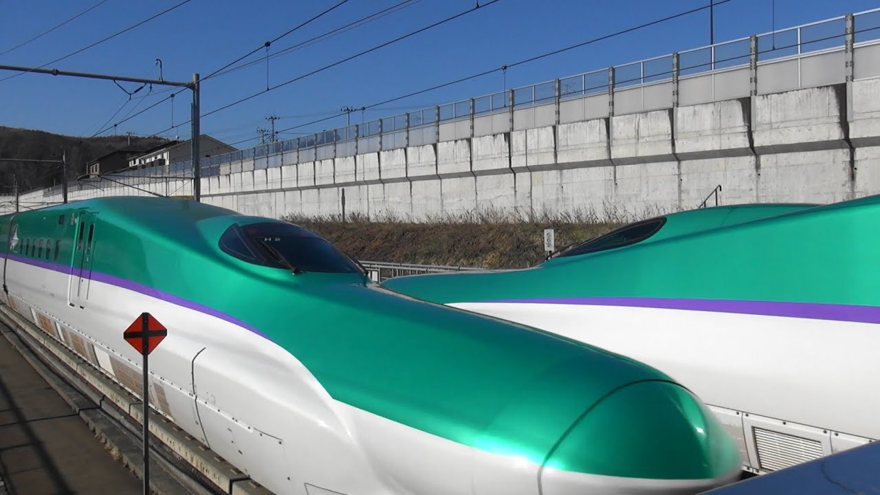 東北・北海道新幹線 H5系はやぶさ同士がすれ違う時・離合 H5 series Shinkansen trains meet!