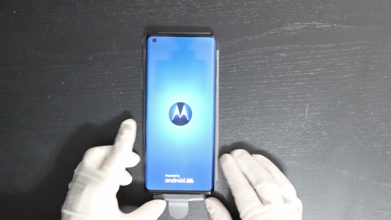 Motorola Edge 2020 Unboxing and brief overview