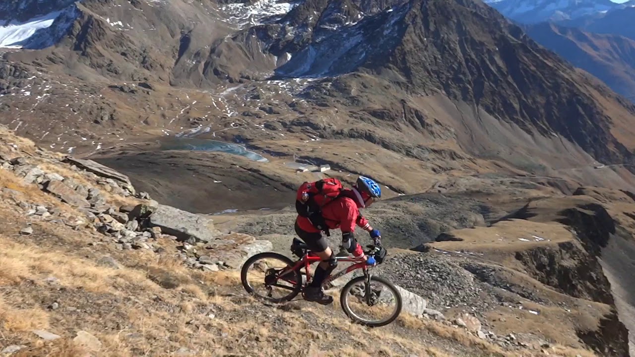 Monte GAVIA Cima ciclistica 3030mt MTB Valle Camonica