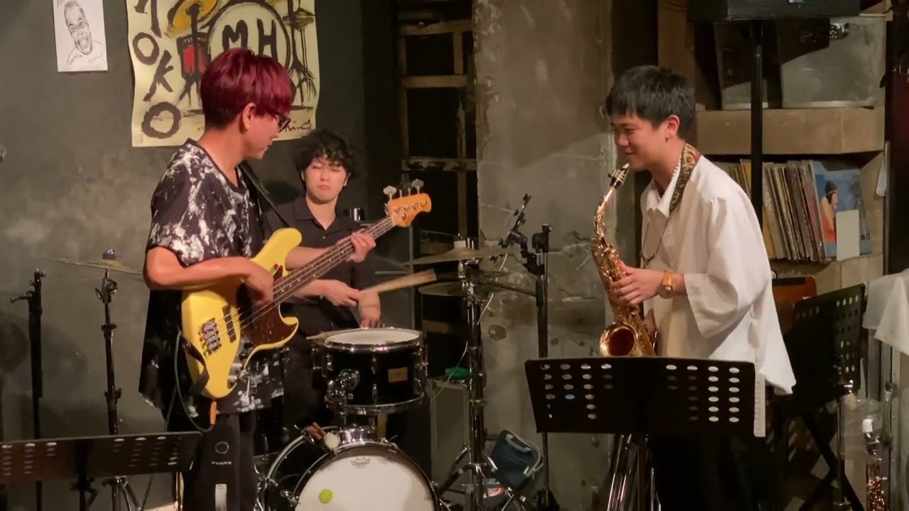 坂本竜太(B)･中山拓海(Sax)･工藤拓人(Pf)･山近拓音 (Dr) / Cool Struttin'