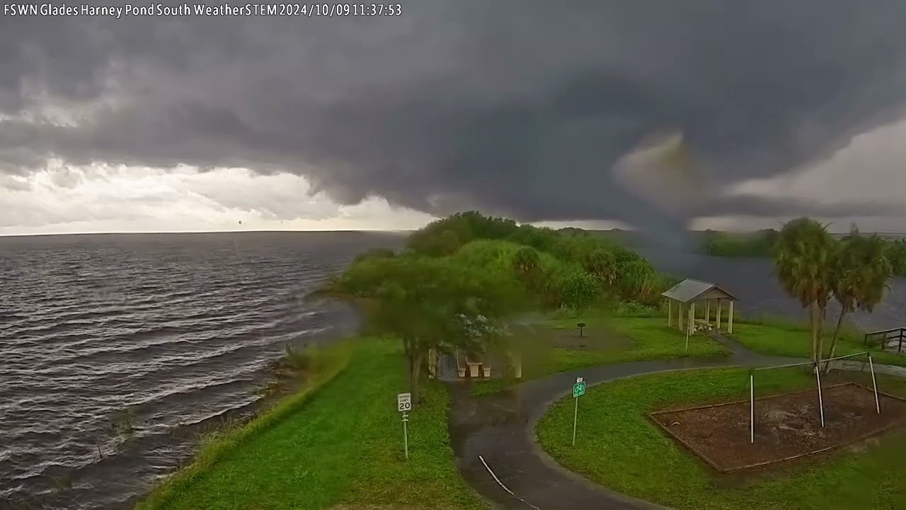 Tornado near Lake Okeechobee