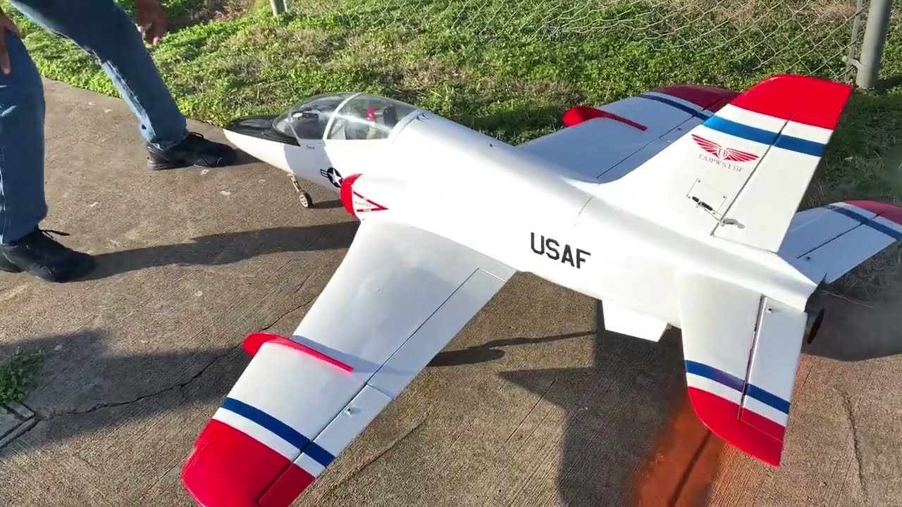 BAE Hawk Turbine Jet with a K85 turbine #rcjet  #turbine  #aviation  #rcaircraft  #kingtech
