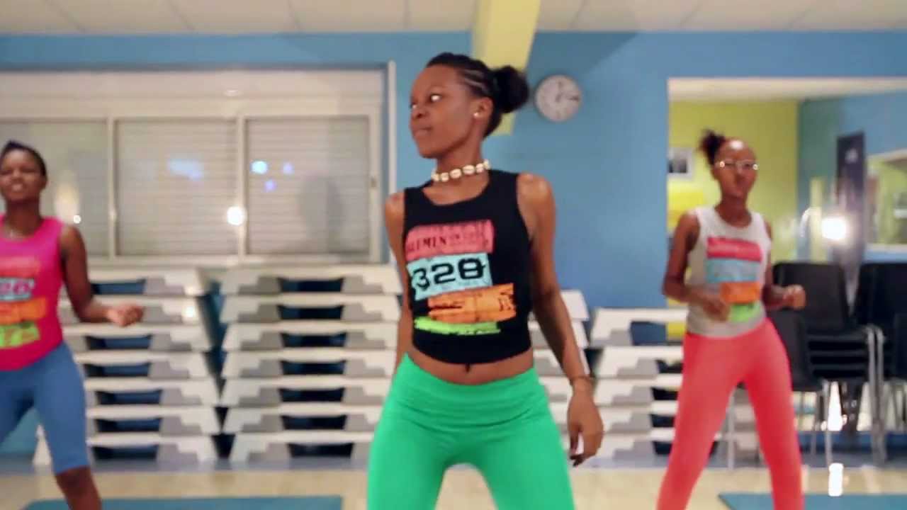 RICKMAN G CREW WILLY UP RDX JUMP RIDDIM dj blue (zumba ragga dancehall chor&eacute;graphie) clip officiel