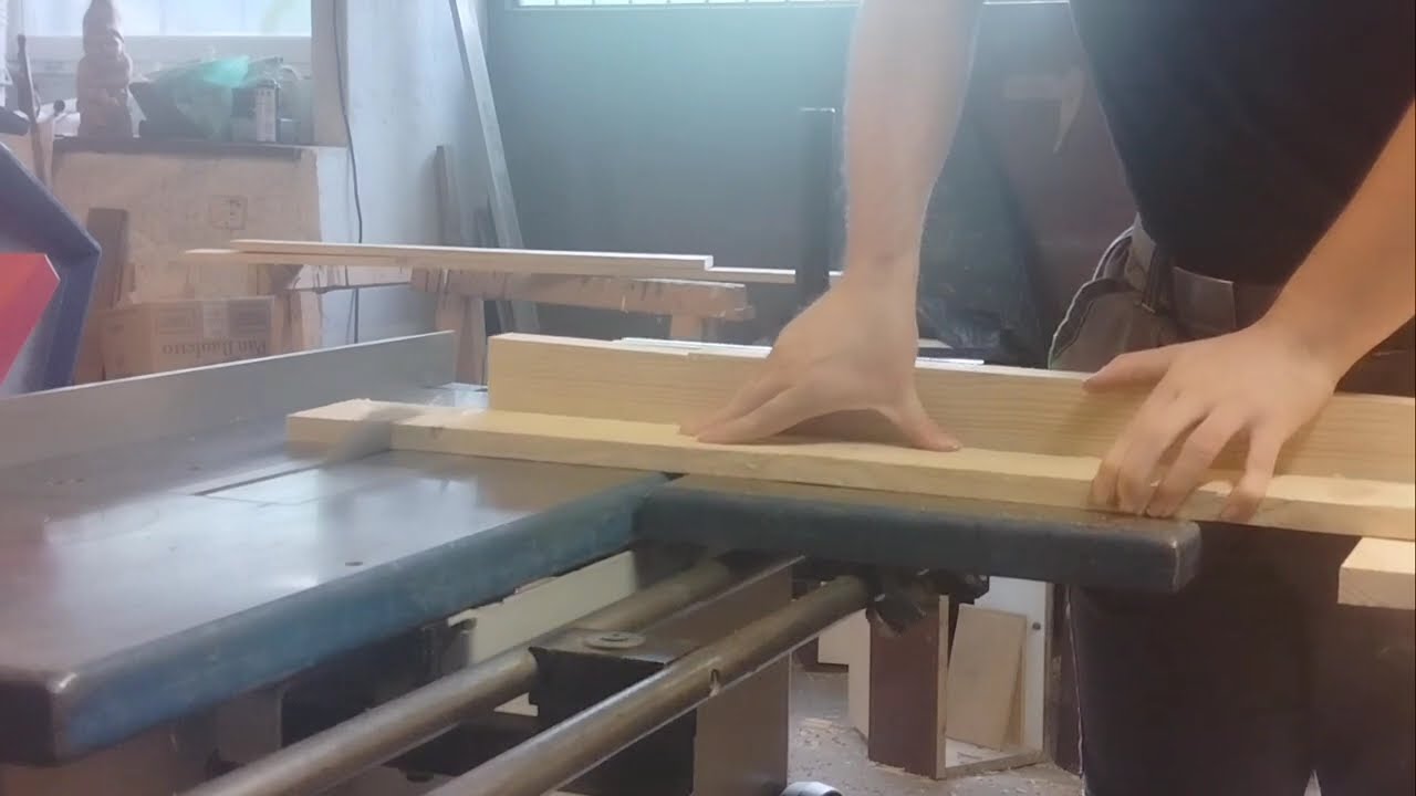 Progetto di falegnameria Ep1: cornice per finestra in legno.