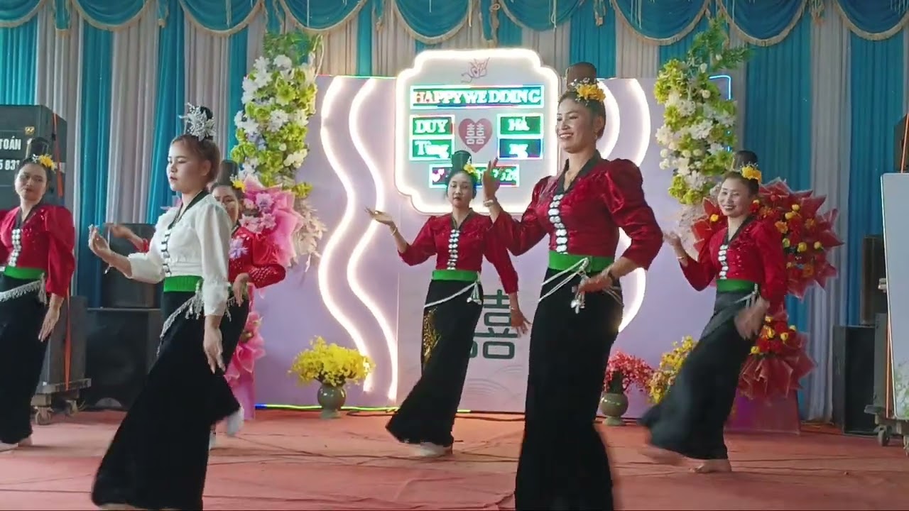 Mơi pi nọng tỏn le xé nớ 