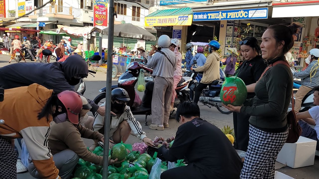 Quá Nhiều Món Ngon Ở Chợ Cao Lãnh Đồng Tháp  Những Ngày Cận Tết