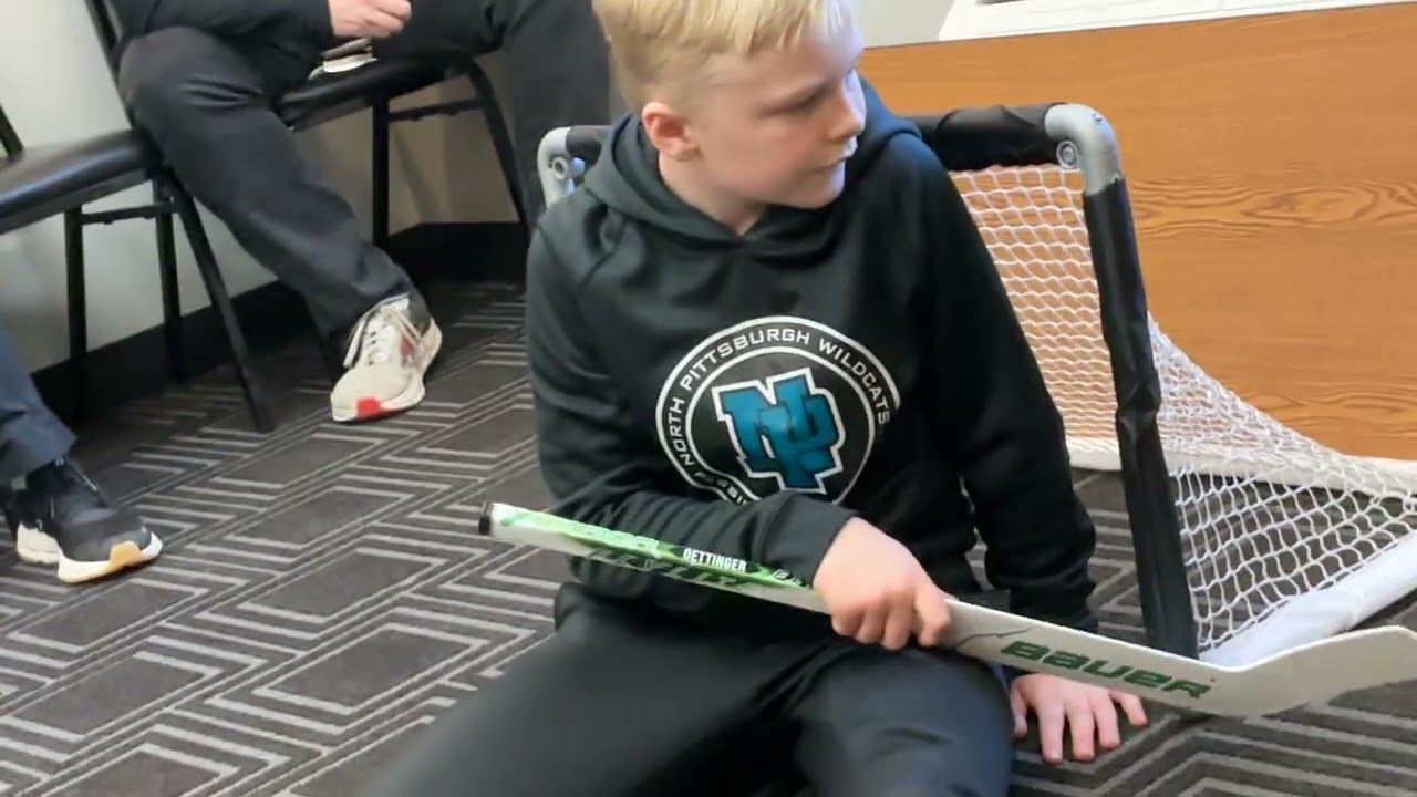 Knee hockey part 9