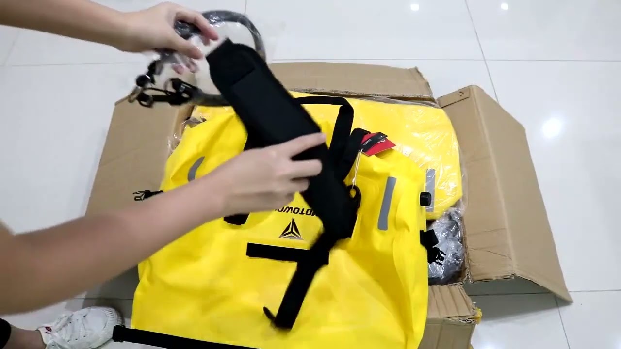 Waterproof Motorcycle Tail Bag Outdoor Travel Dry Luggage Roll Pack Bag 40/66/80/90L Motorcycle Lugg