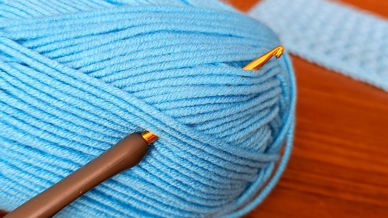 Incredibly easy crochet. Only 2 rows of crochet stitches.