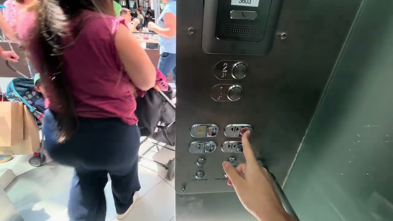 Ascensor Schindler 100l  modernizado por schmersal Mall plaza trébol 