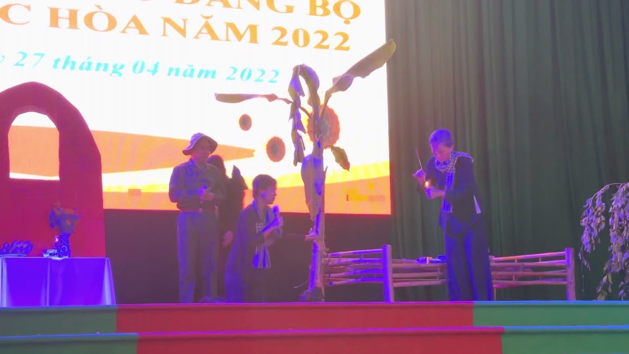 Tiểu phẩm Về với mẹ