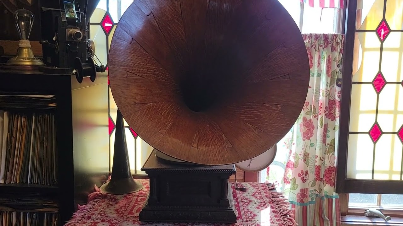 When My Liza Rolls The Whites Of Her Eyes. by Dan. W. Quinn.  1895 Berliner Record